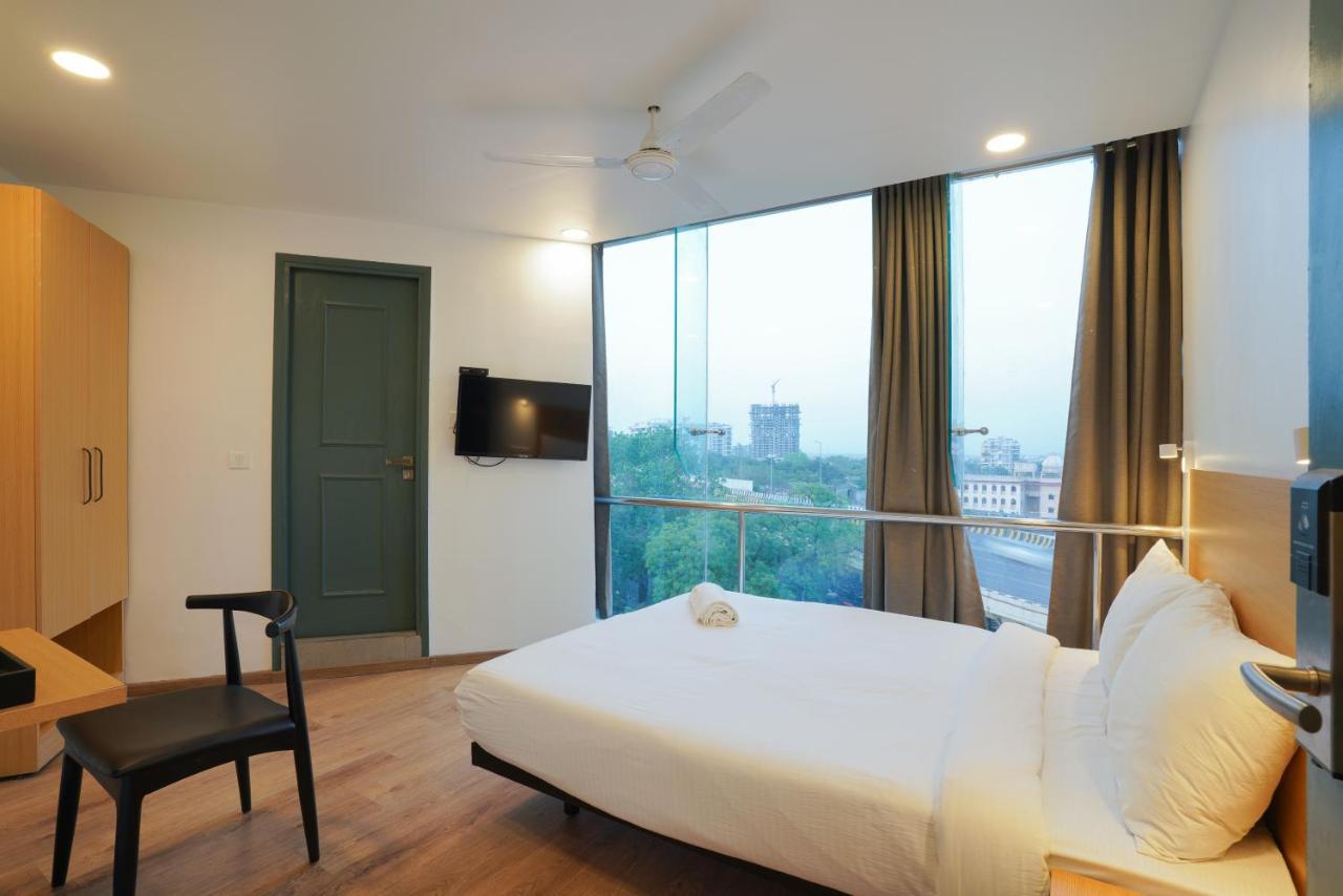 Uptown Hotel Nagpur Exterior foto