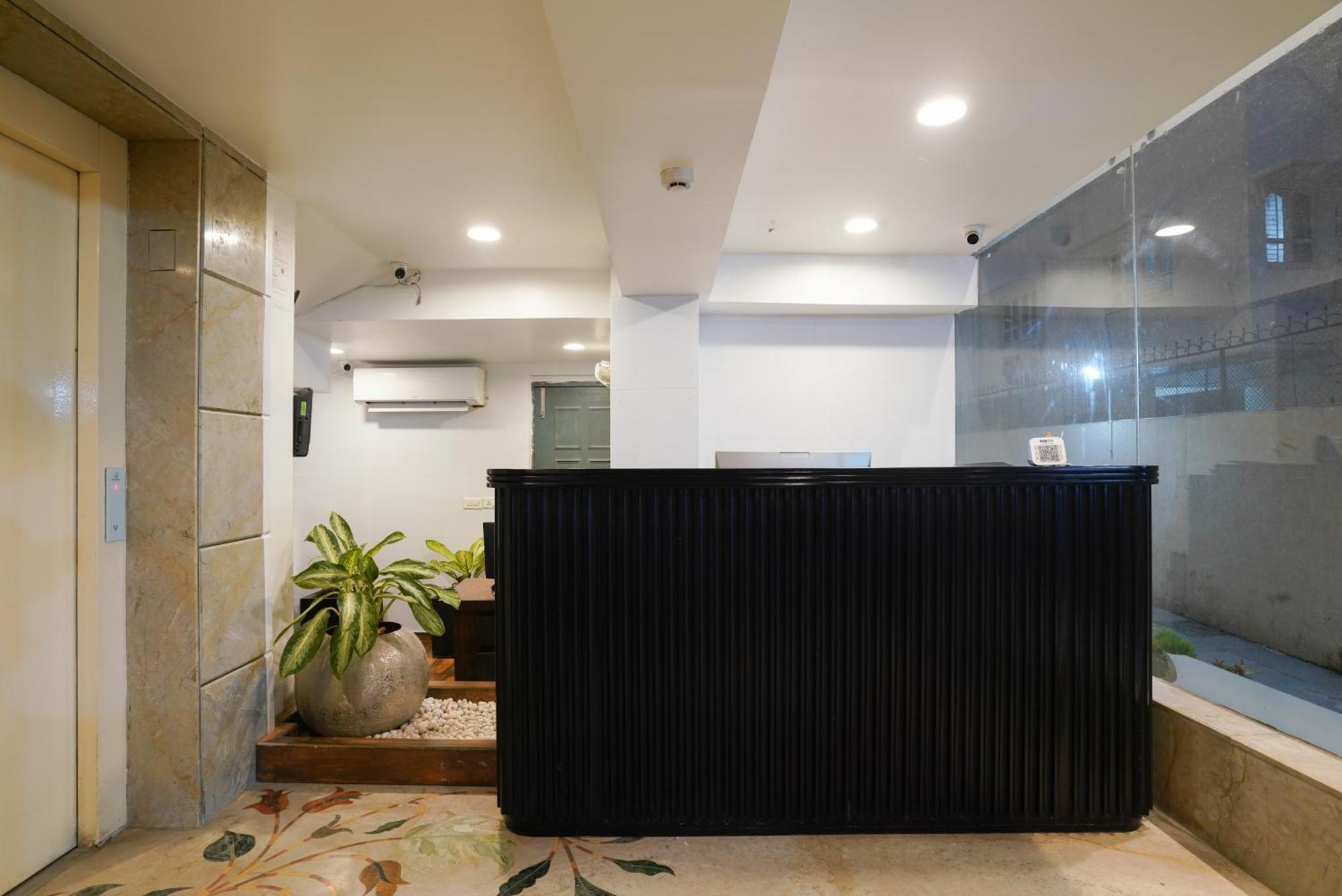Uptown Hotel Nagpur Exterior foto